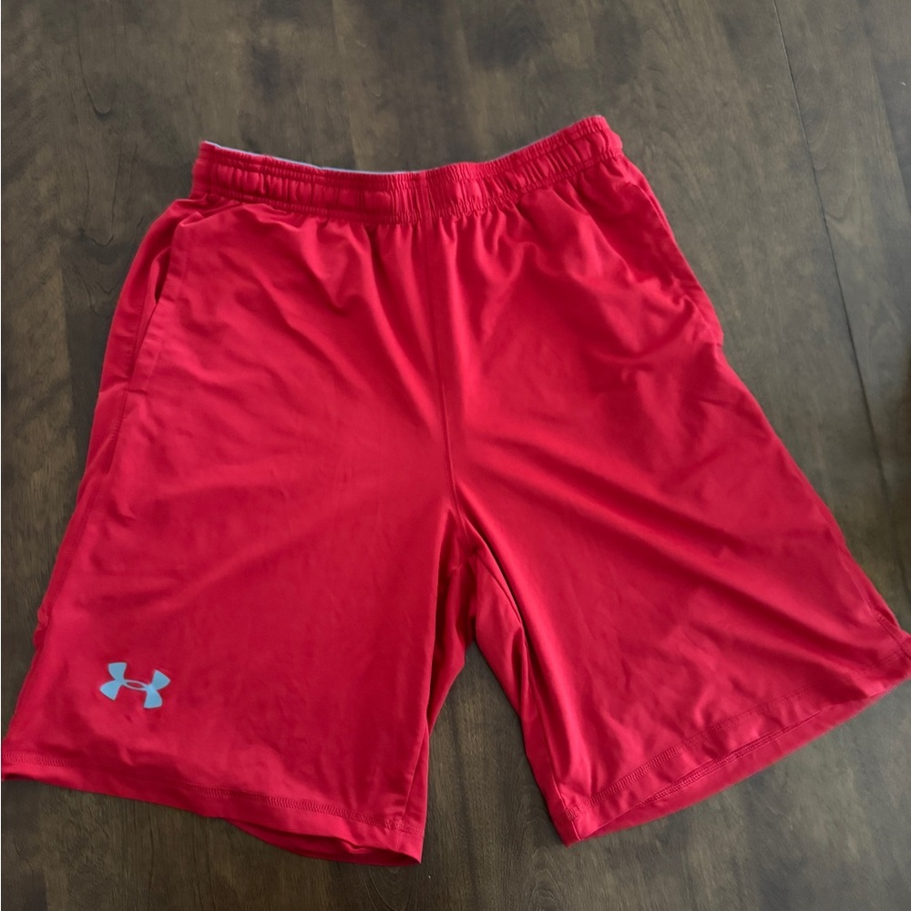 Under Armour Men's Red Athletic Shorts Large EUC
